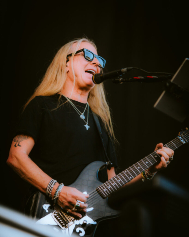 20241108-Jerry Cantrel-KM9A4933-2