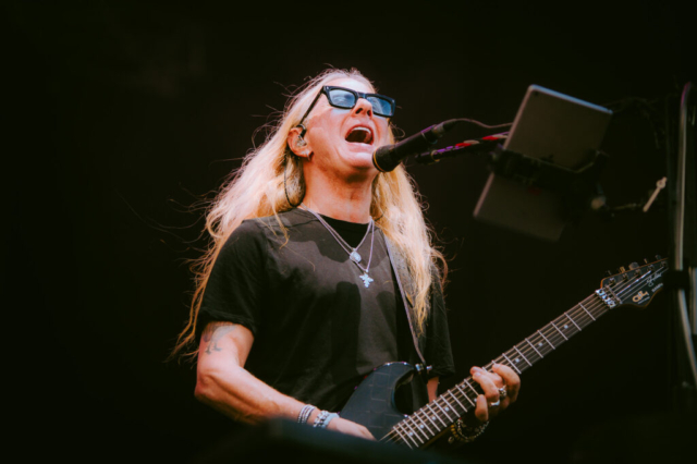 20241108-Jerry Cantrel-KM9A4969