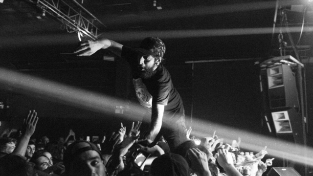 FACE TO FACE_HORIZONTAL-3