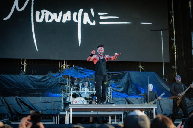 MUDVAYNE 14