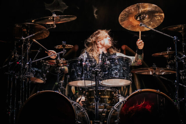 Sabaton – 11 de mayo-3