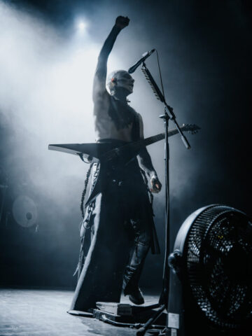 Behemot – 2 de octubre-01