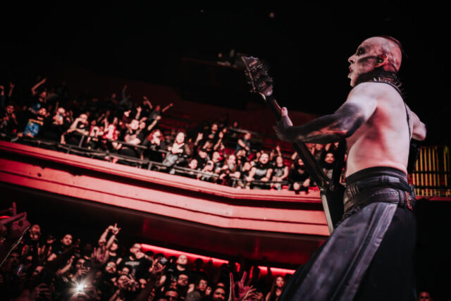 Behemot – 2 de octubre-02