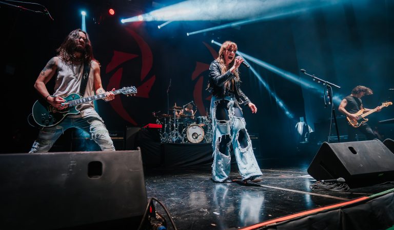 Review Fotográfico «Halestorm» en Teatro Coliseo