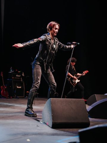 Anna Tsuchiya – 10 de marzo-10