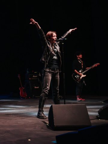 Anna Tsuchiya – 10 de marzo-11