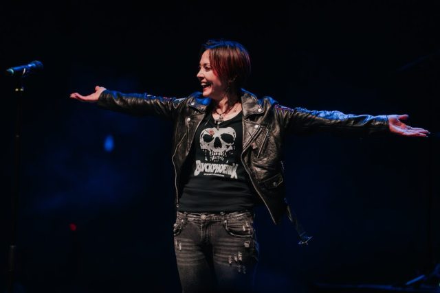 Anna Tsuchiya – 10 de marzo-3