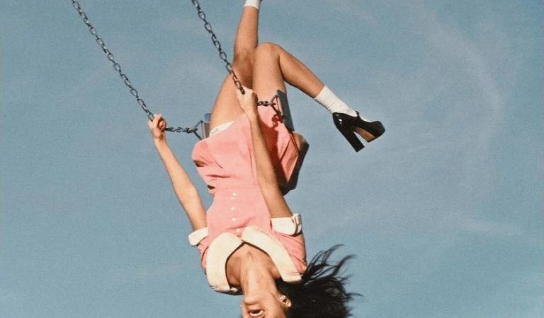 Olivia Rodrigo – «you seem pretty sad for a girl so in love»: Desgarro encantador