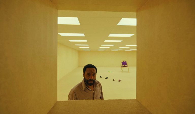 «Backrooms» vuelve a cines chilenos con una versión extendida inédita
