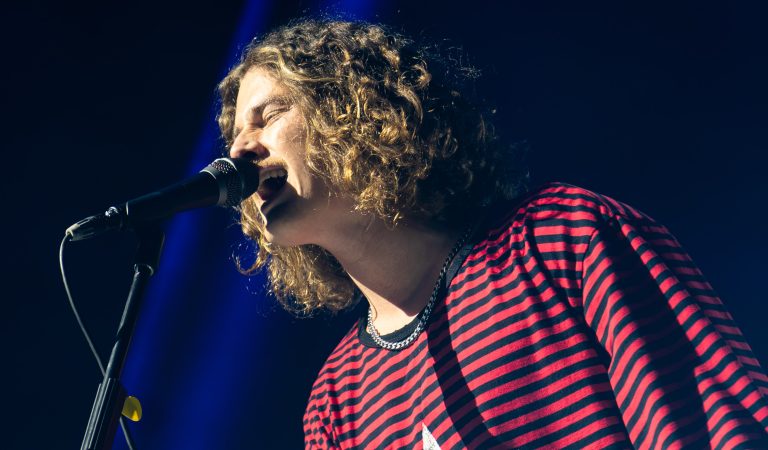 Sticky Fingers en Teatro Caupolicán: Un vuelo accidentado