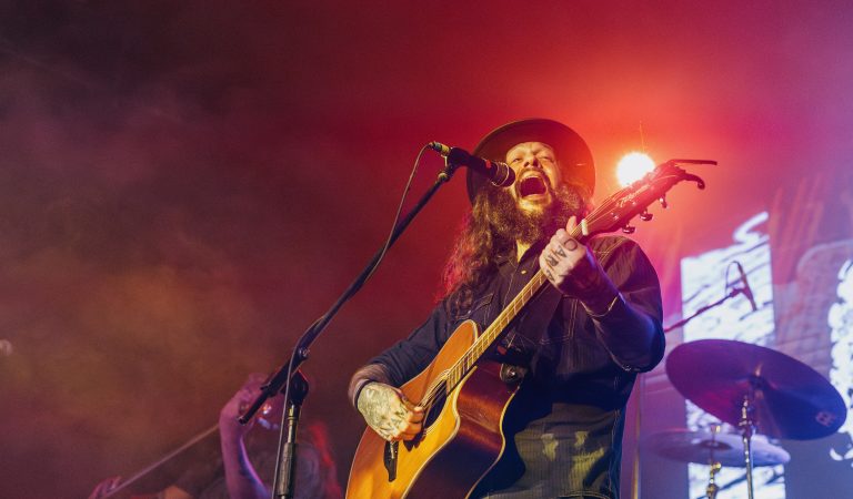 Shawn James en Sala Metrónomo: Una noche escrita entre canciones