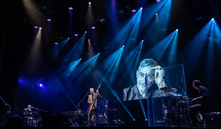 Pedro Aznar llega al Teatro Municipal de Santiago con “Una Noche entre Amigos”