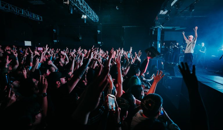 Review Fotográfico «LANDMVRKS» en Sala Metrónomo
