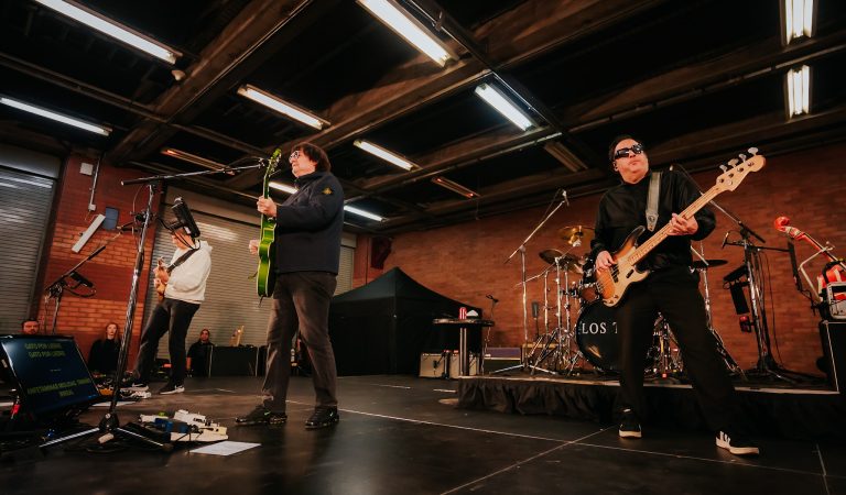 ¡No quedó ni una entrada! Los Tres agotan sus dos conciertos en Santander Arena
