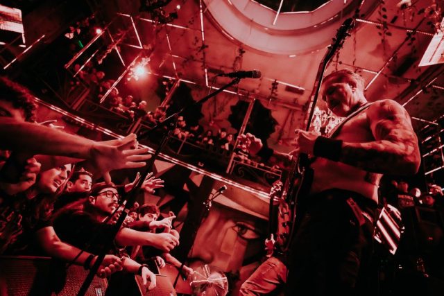High on fire – 2 de octubre-02