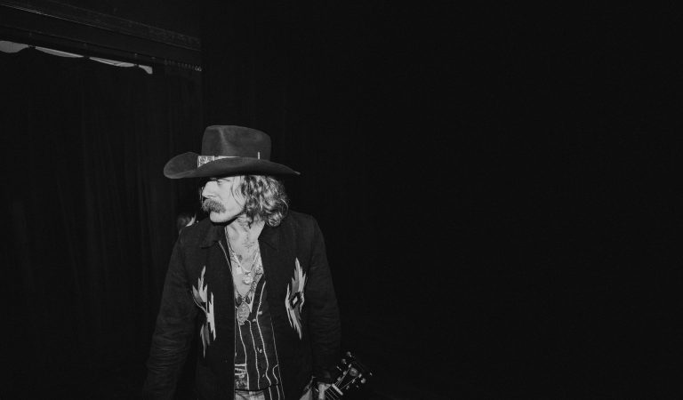 Donavon Frankenreiter regresa a Chile con su mezcla de Rock, Surf y espíritu libre